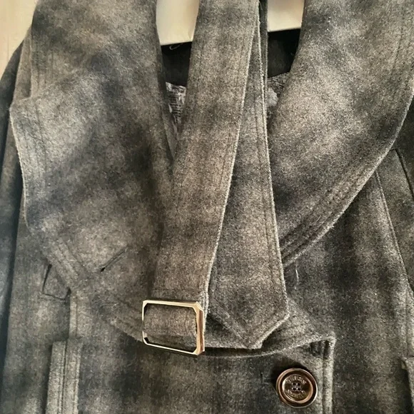 Guess Coat - Picture 4 of 11